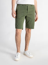 Lade das Bild in den Galerie-Viewer, Shorts